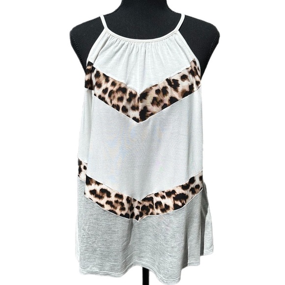 Whispers Of Love Chevron Color Block Top- Ivory & Leopard - Picture 2 of 11